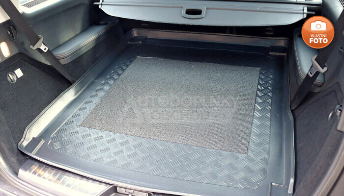 Vana do kufru přesně pasuje do zavazadlového prostoru modelu auta Mercedes GL X164 2006-